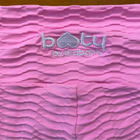 Booty by Brabants Bright Pink Crocodile Skin Leggings Textured Stretch Workout - Picture 7 of 15